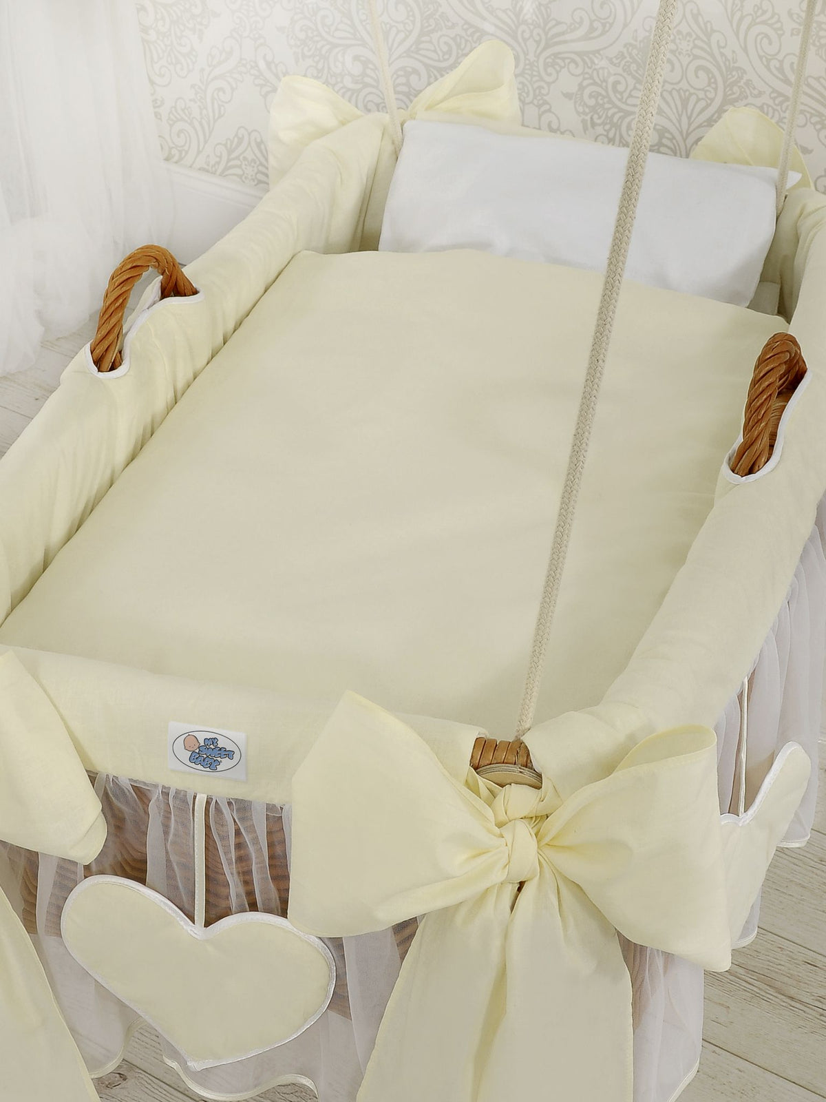 Moses Basket/Hanging crib- Amelie cream