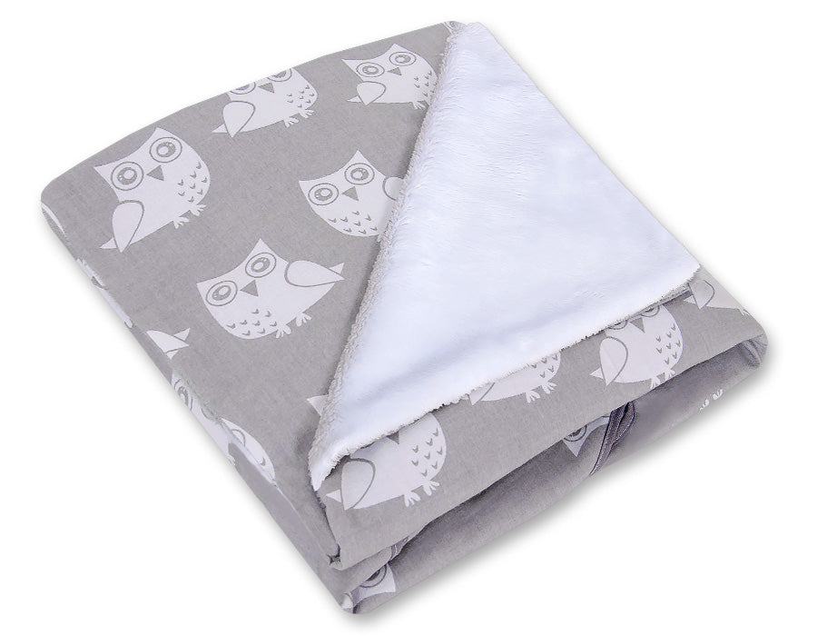 Big double-sided car seat blanket for babies - Owls grey