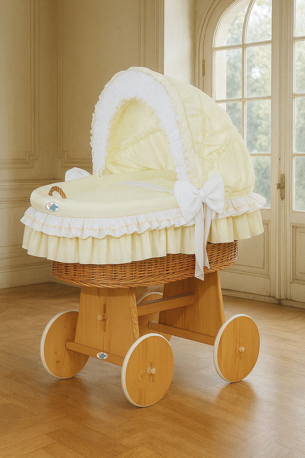Moses Basket Wicker hood crib Bellamy - natural + cream bedding