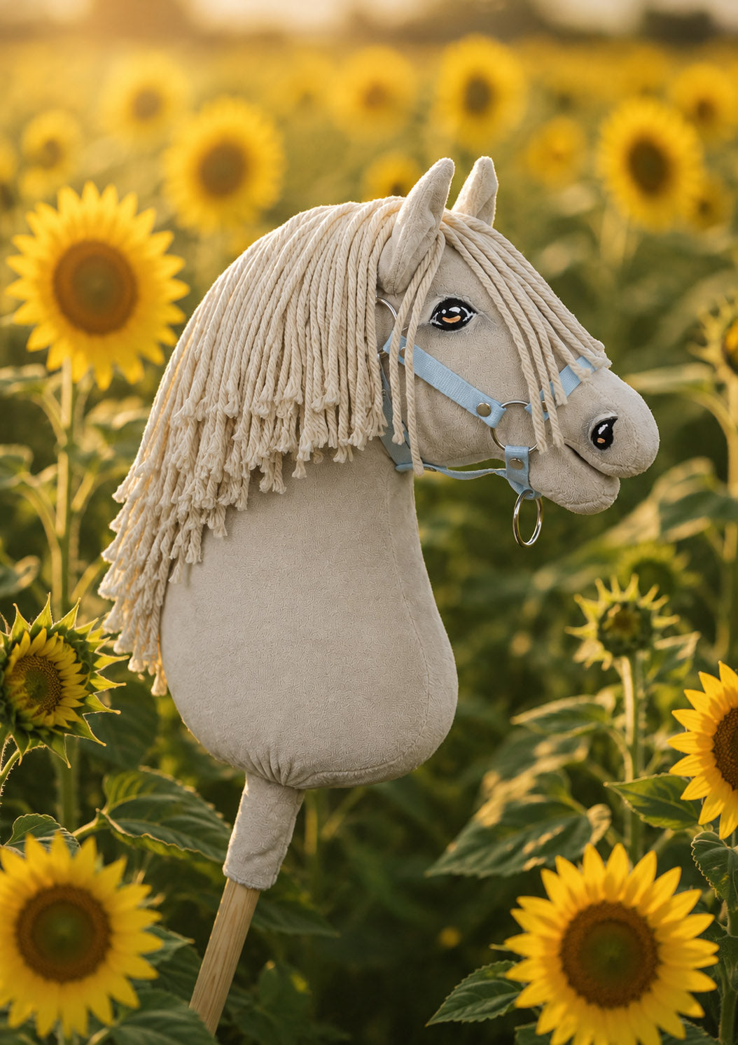Horse on a stick Super Hobby Horse Premium - cremello horse A3