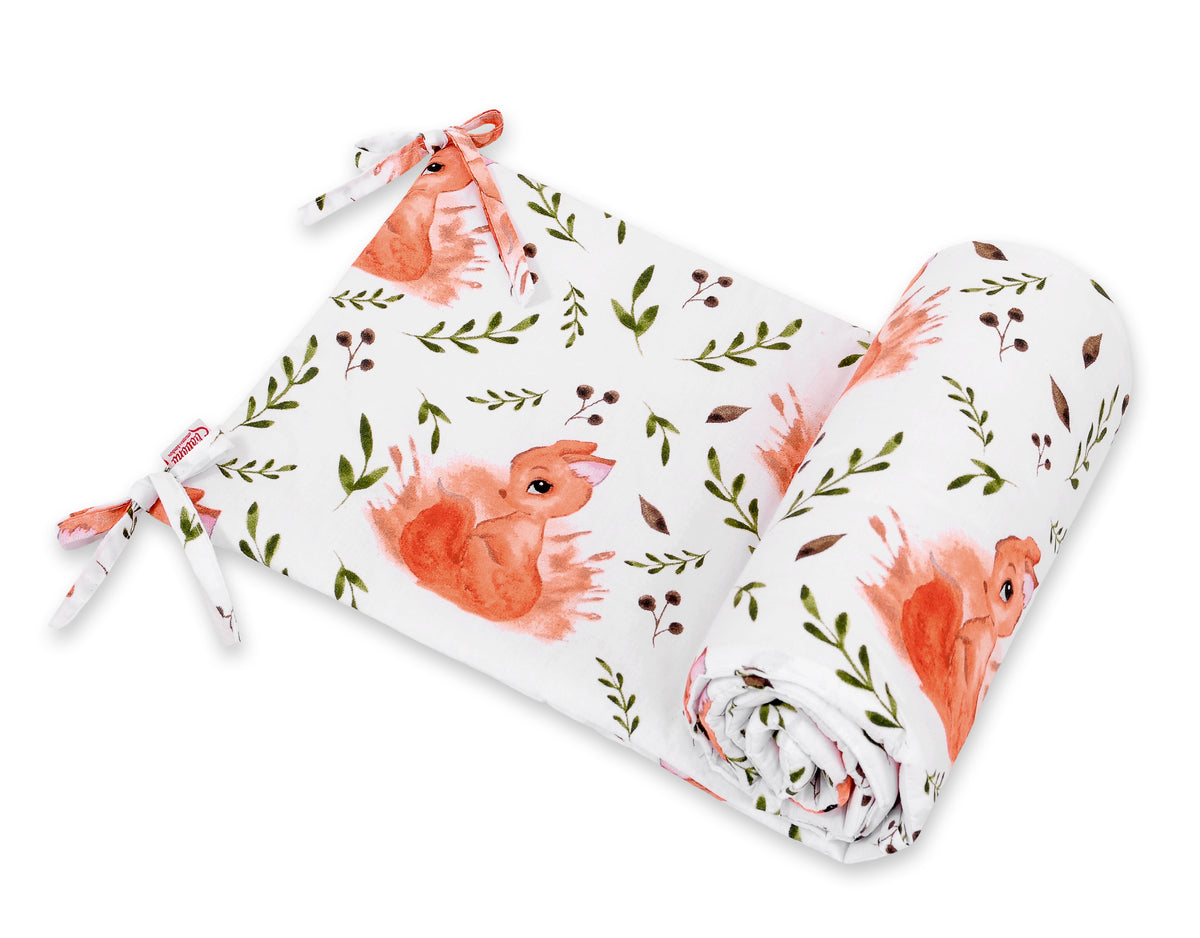 Universal bumper for cot - white squirrel