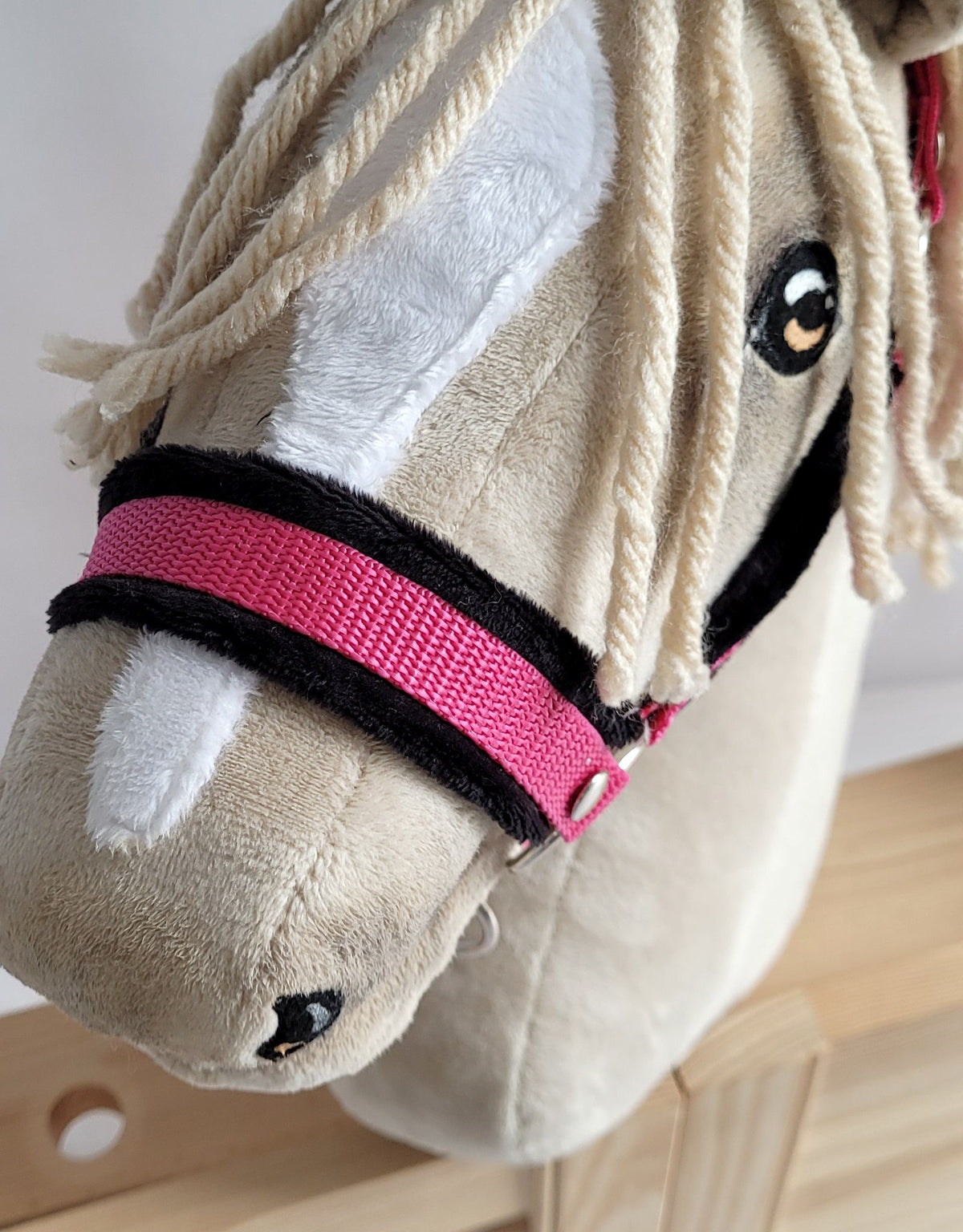 The adjustable halter for Hobby Horse A3 - dark pink with black furry