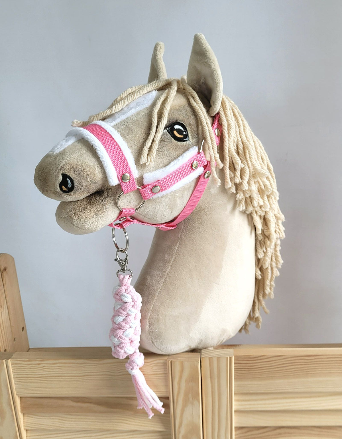 Tether for Hobby Horse made of double-twine cord - white-pink