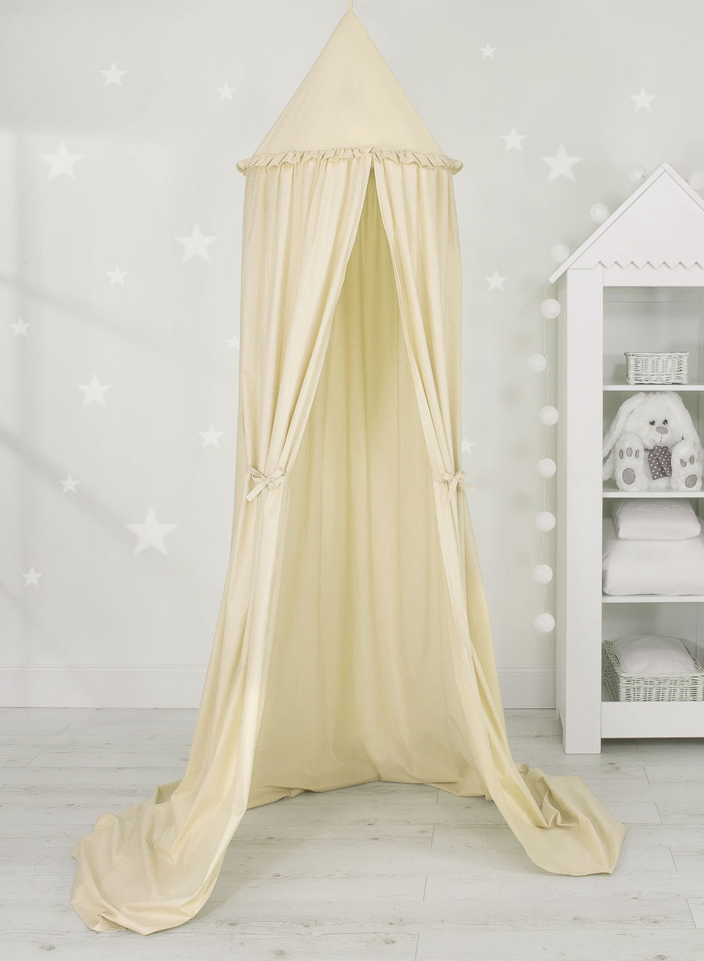 Hanging cotton canopy for children's room - cream