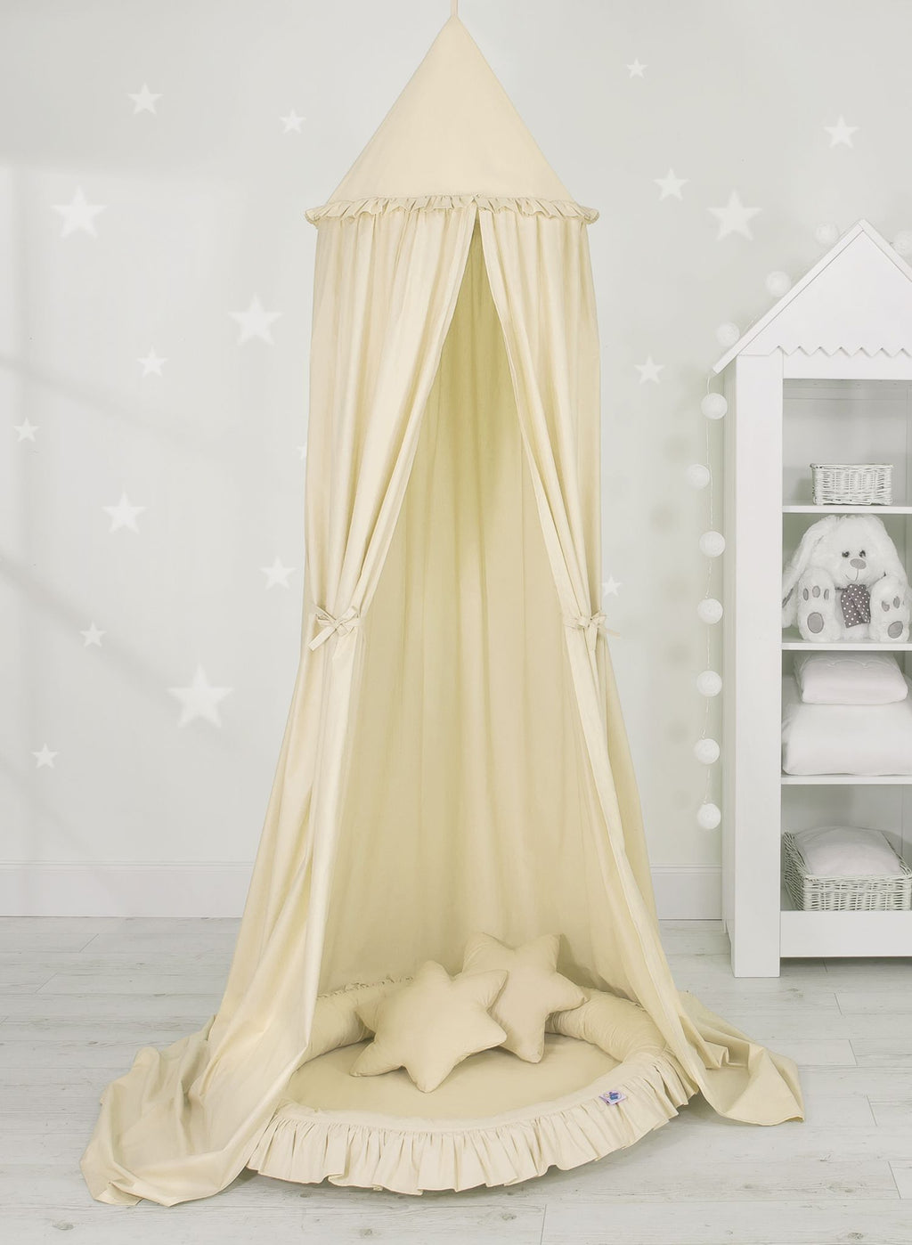Hanging cotton canopy for children's room - cream