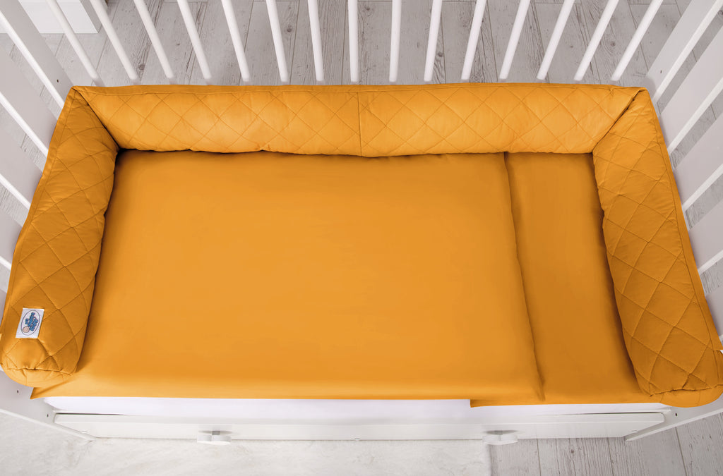 2-in-1 - Baby nest quilted - snake pillow bumper - honey yellow