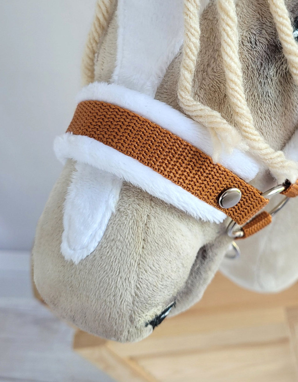 Set for Hobby Horse: the halter A3 with white furry + Tether made of cord - white-ginger