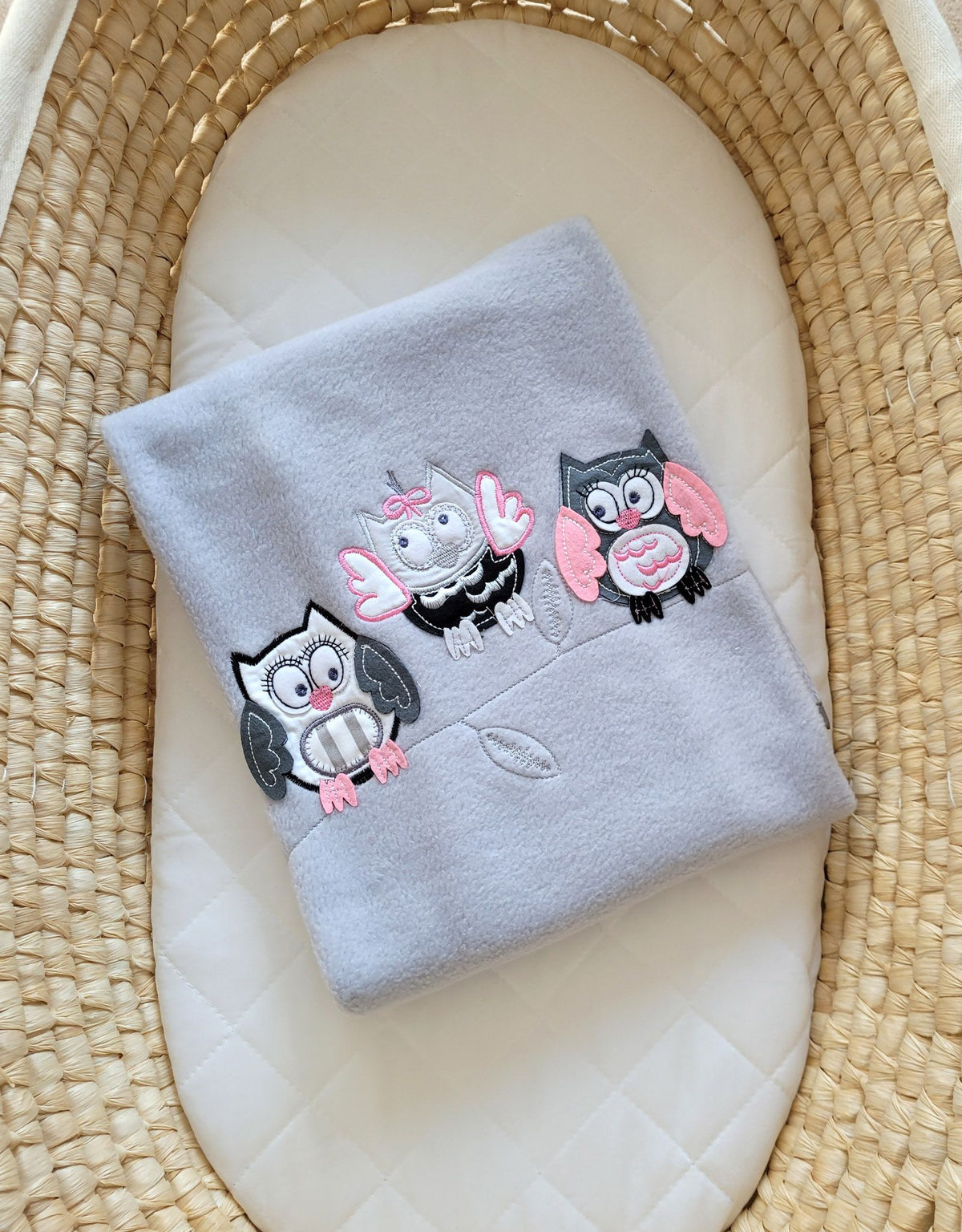 Polar fleece blanket - Owls Bigi Zibi & Adele- grey-pink