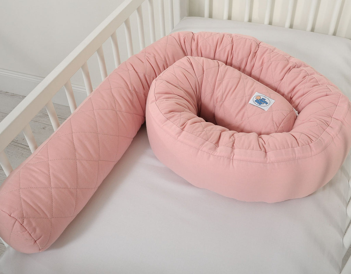 2-in-1 - Baby nest quilted - snake pillow bumper - pastel pink