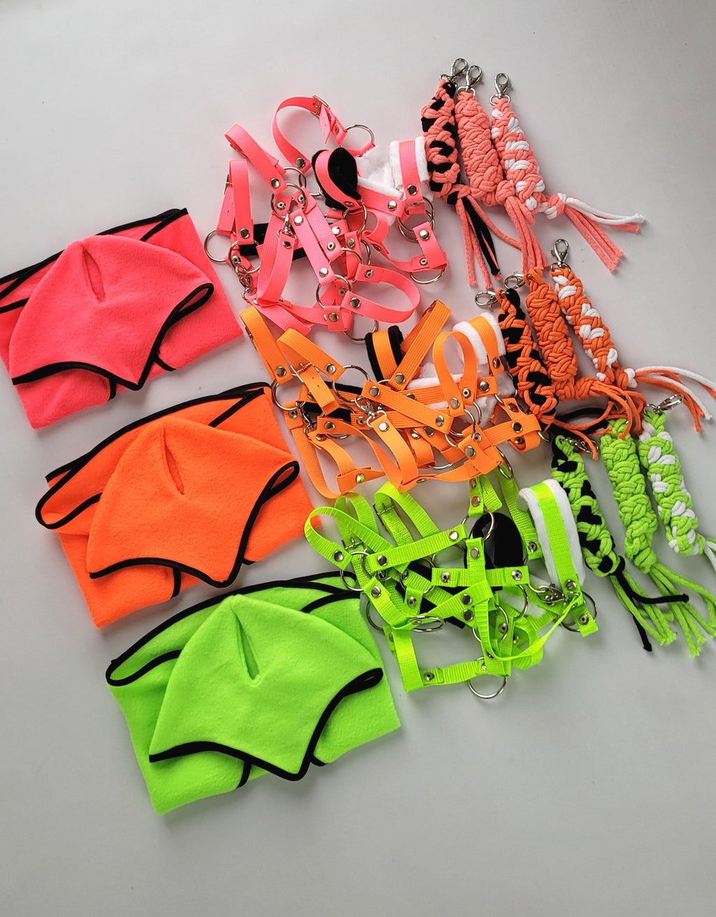 Set for Hobby Horse: the halter A3 + Tether made of cord - neon-orange