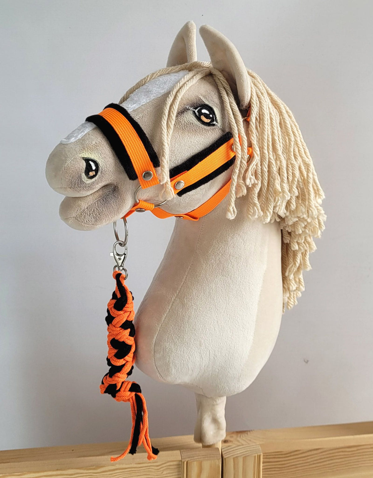 Tether for Hobby Horse made of double-twine cord - neon orange/ black