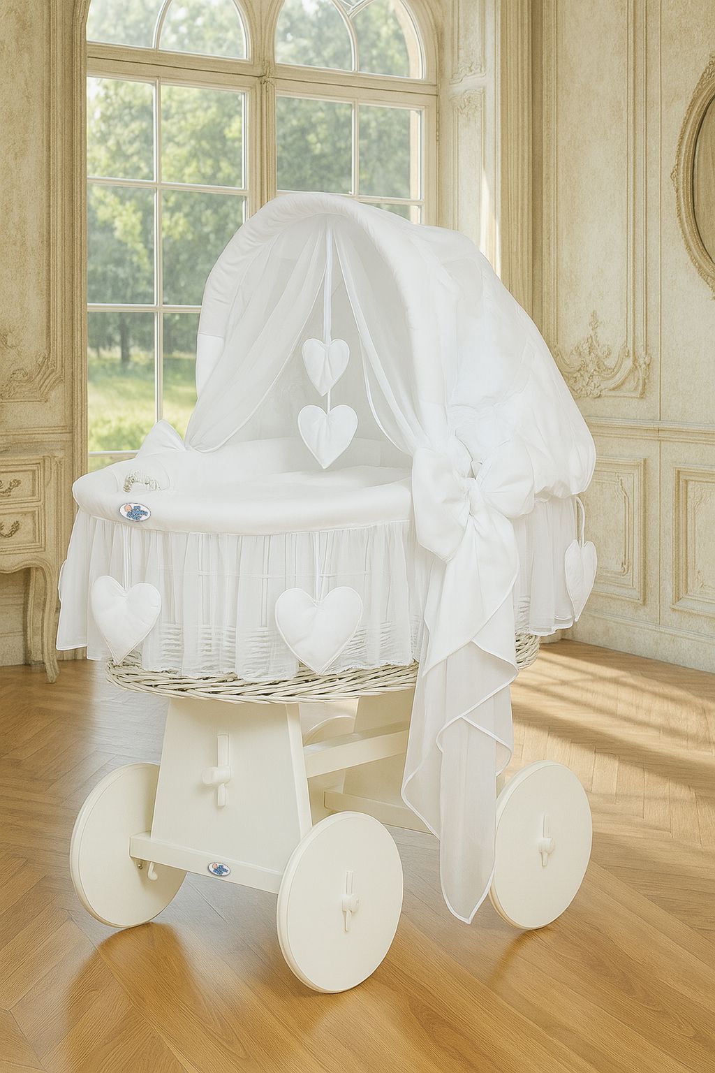 Moses Basket Wicker hood crib Amelie - white + white bedding