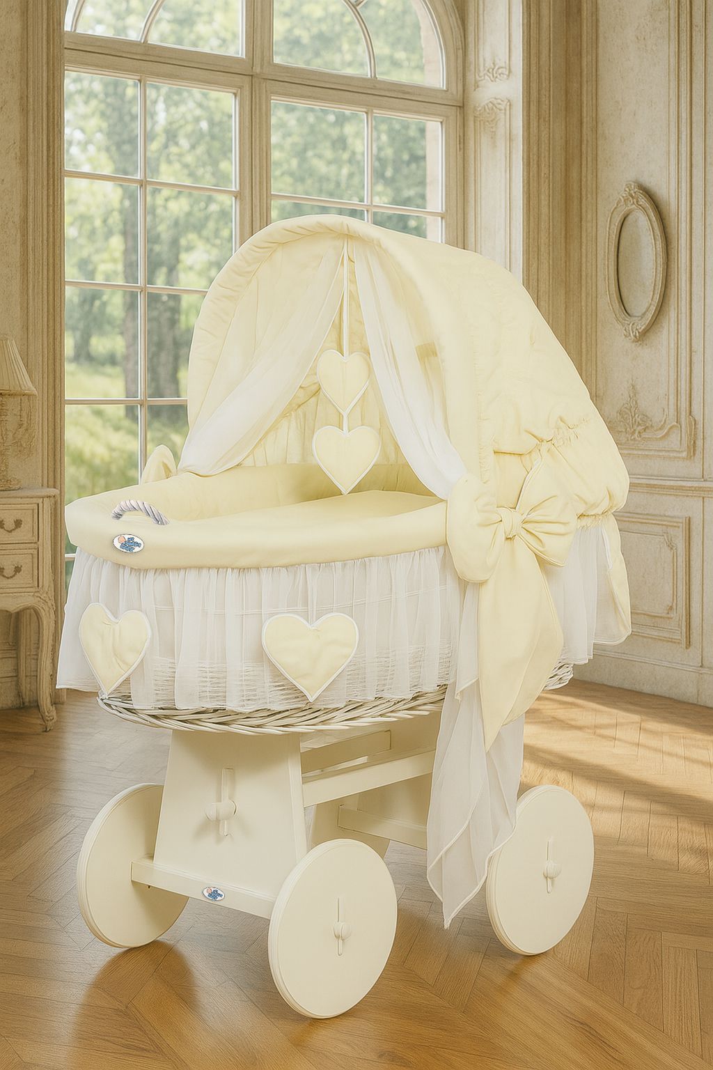 Moses Basket Wicker hood crib Amelie - white + cream bedding