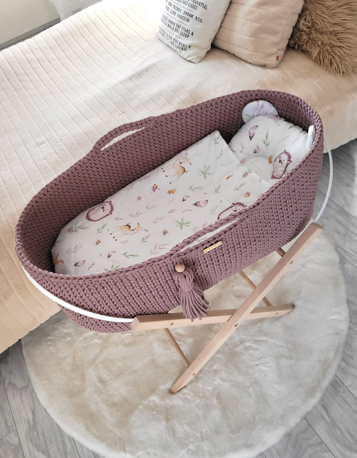 Moses basket BOHO Handmade cotton with mattress - mauve