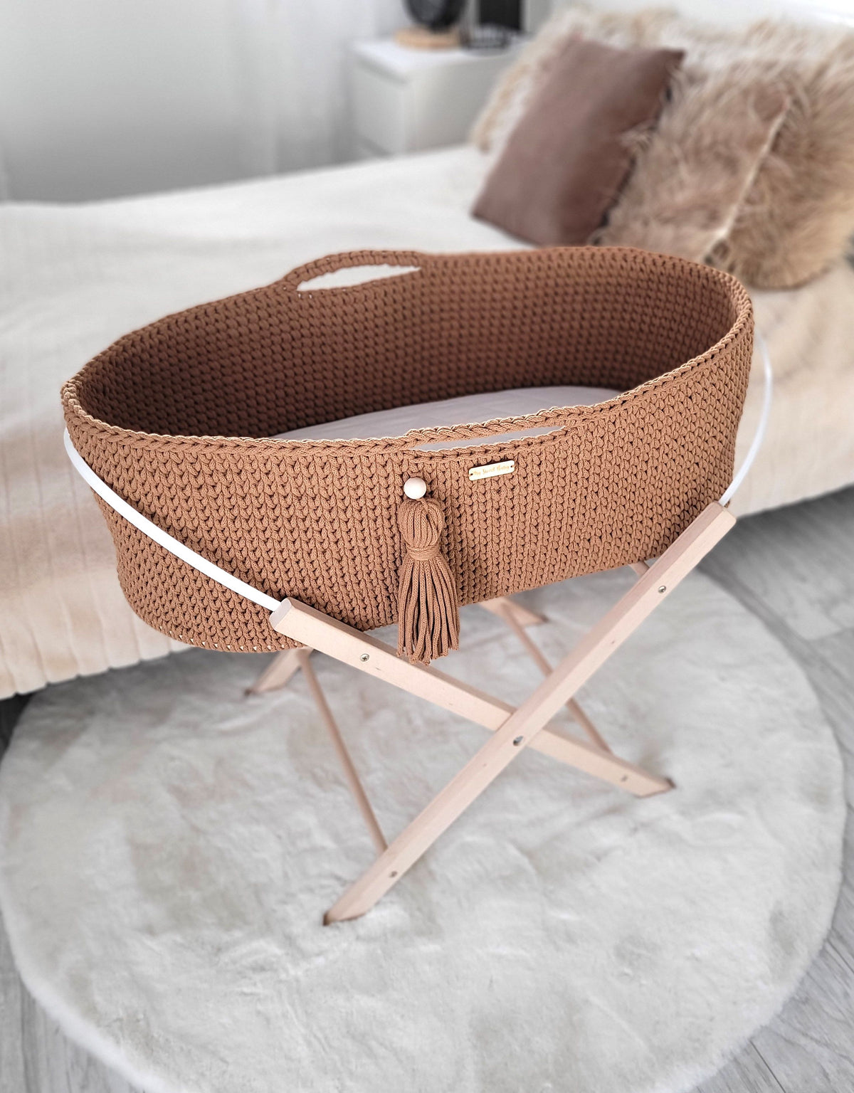 Moses basket BOHO Handmade with stand - caramel