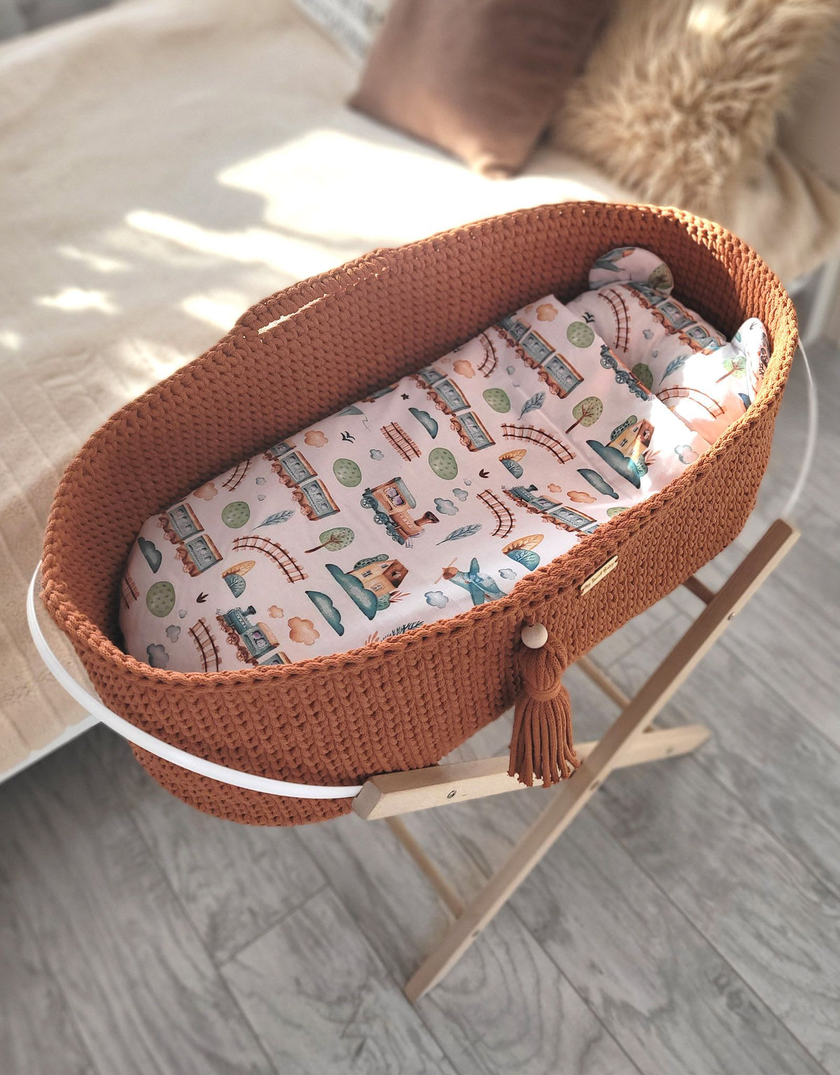 Moses basket BOHO Handmade with stand - terracotta