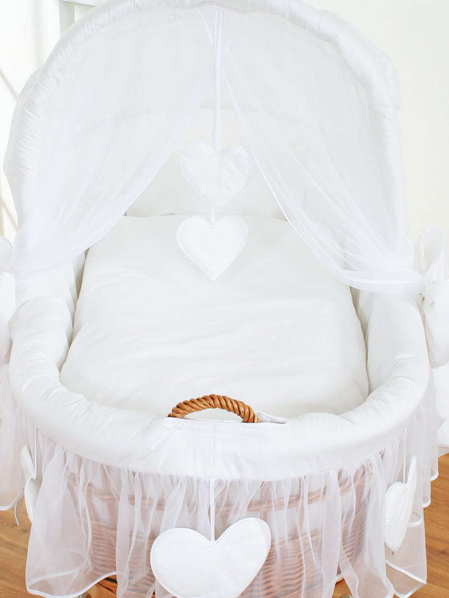 Moses Basket Wicker hood crib Amelie - natural + white bedding