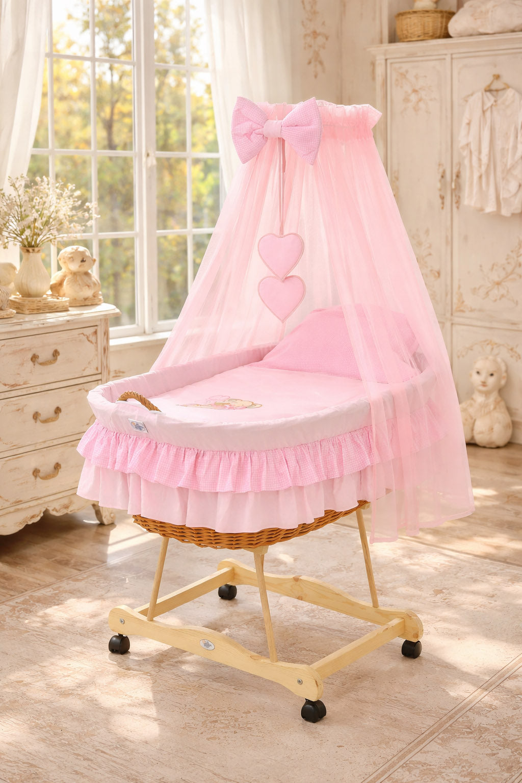 Moses Basket Wicker drape crib Bear with bow - natural + pink bedding