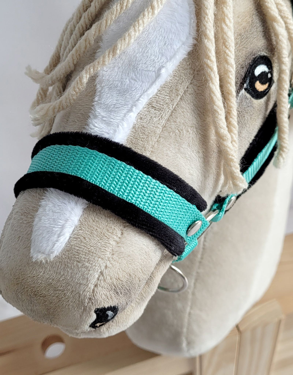 The adjustable halter for Hobby Horse A3 - mint with black furry