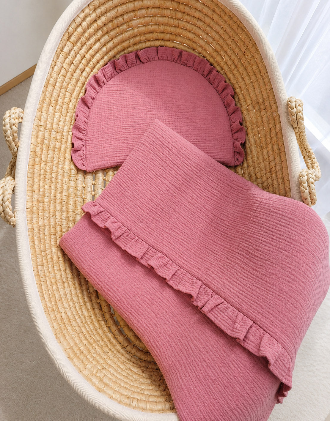 Duvet and a flat pillow MUSLIN with a frill- 2pcs set - retro pink