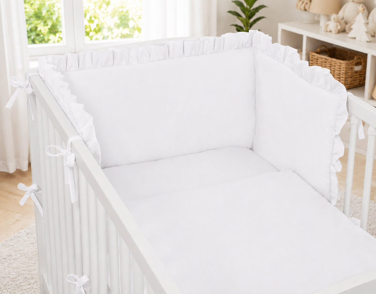 Universal baby bed bumper with frill - white