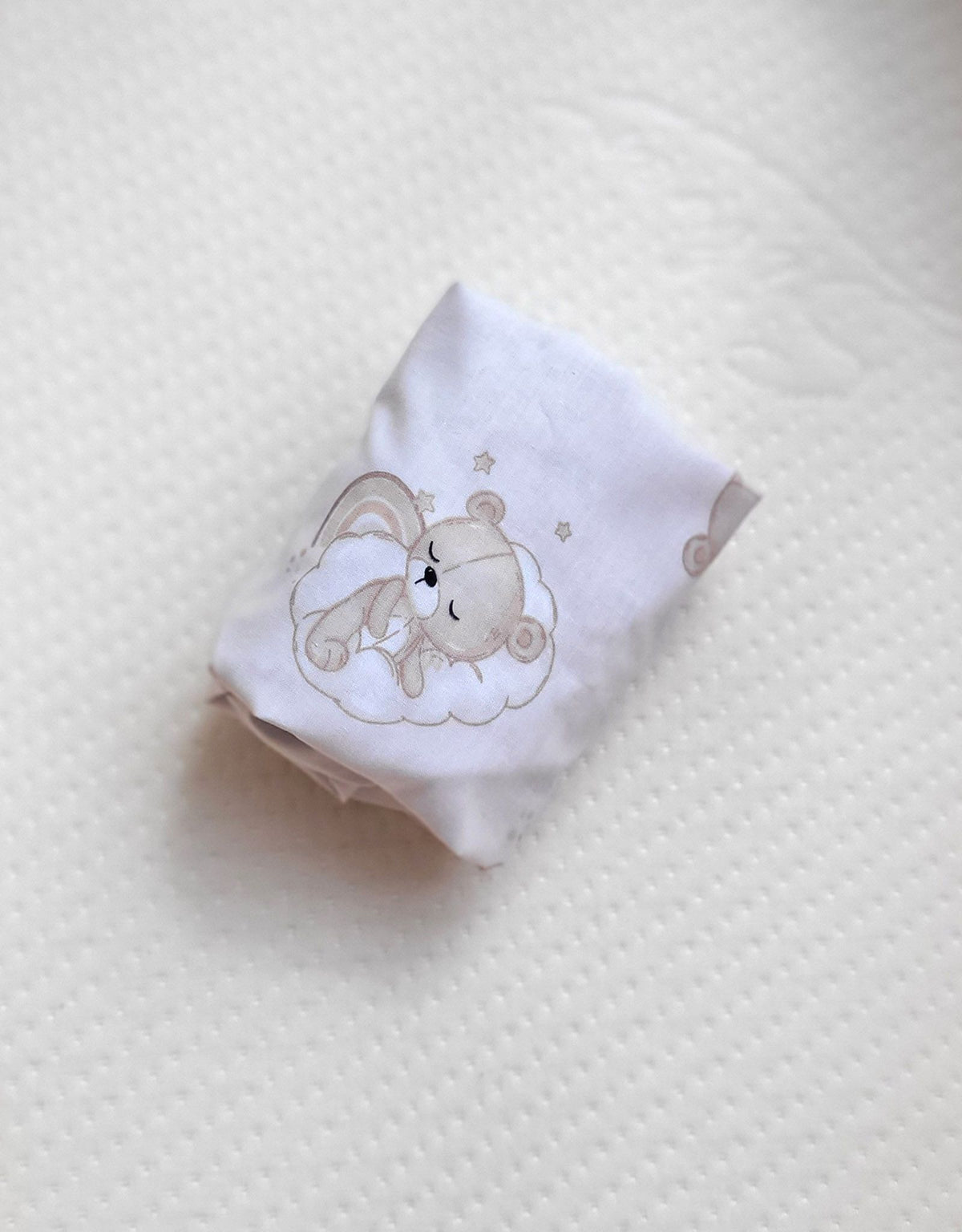 Sheet made of cotton for for prams, moses basket mattress 75x35 cm - Rainbow beige bear