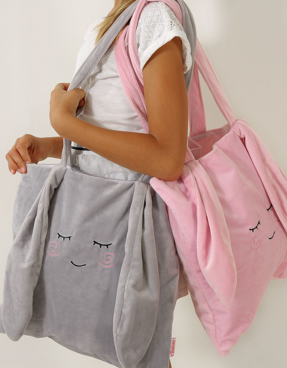 Children's shoulder bag with bunny ears - grey