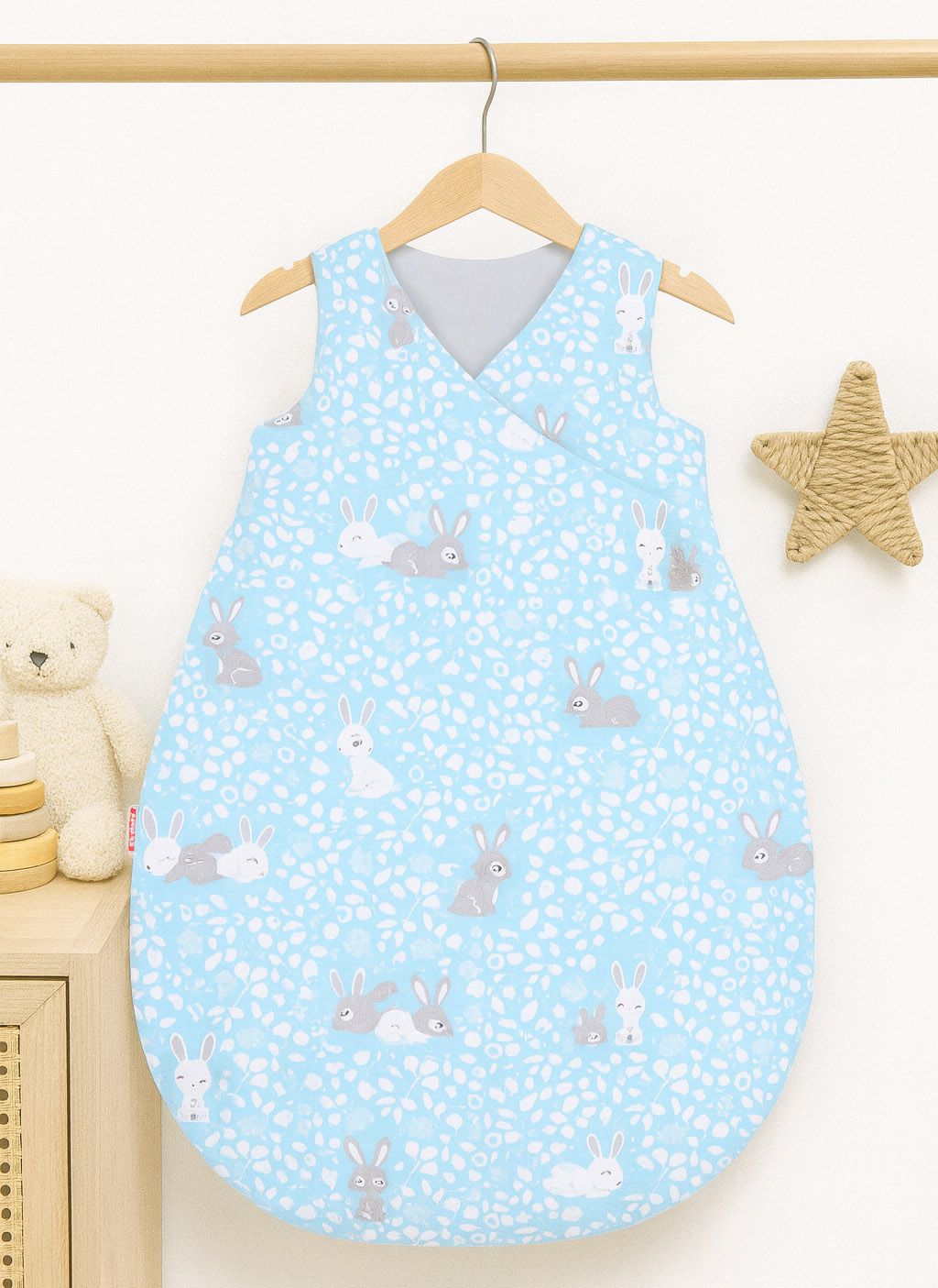 Cotton sleeping bag for children, size M, 3-12 months, TOG 2.5, all-season - blue rabbits